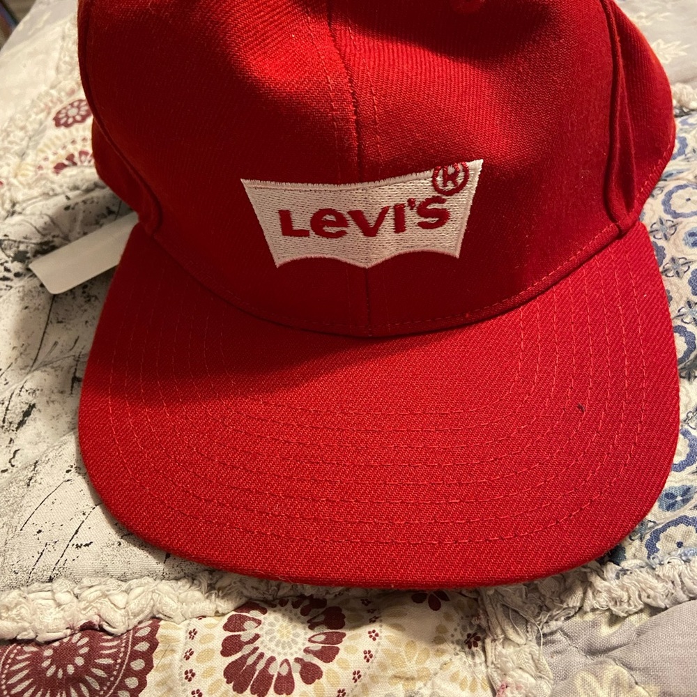 Levi’s - Picture 3 of 6